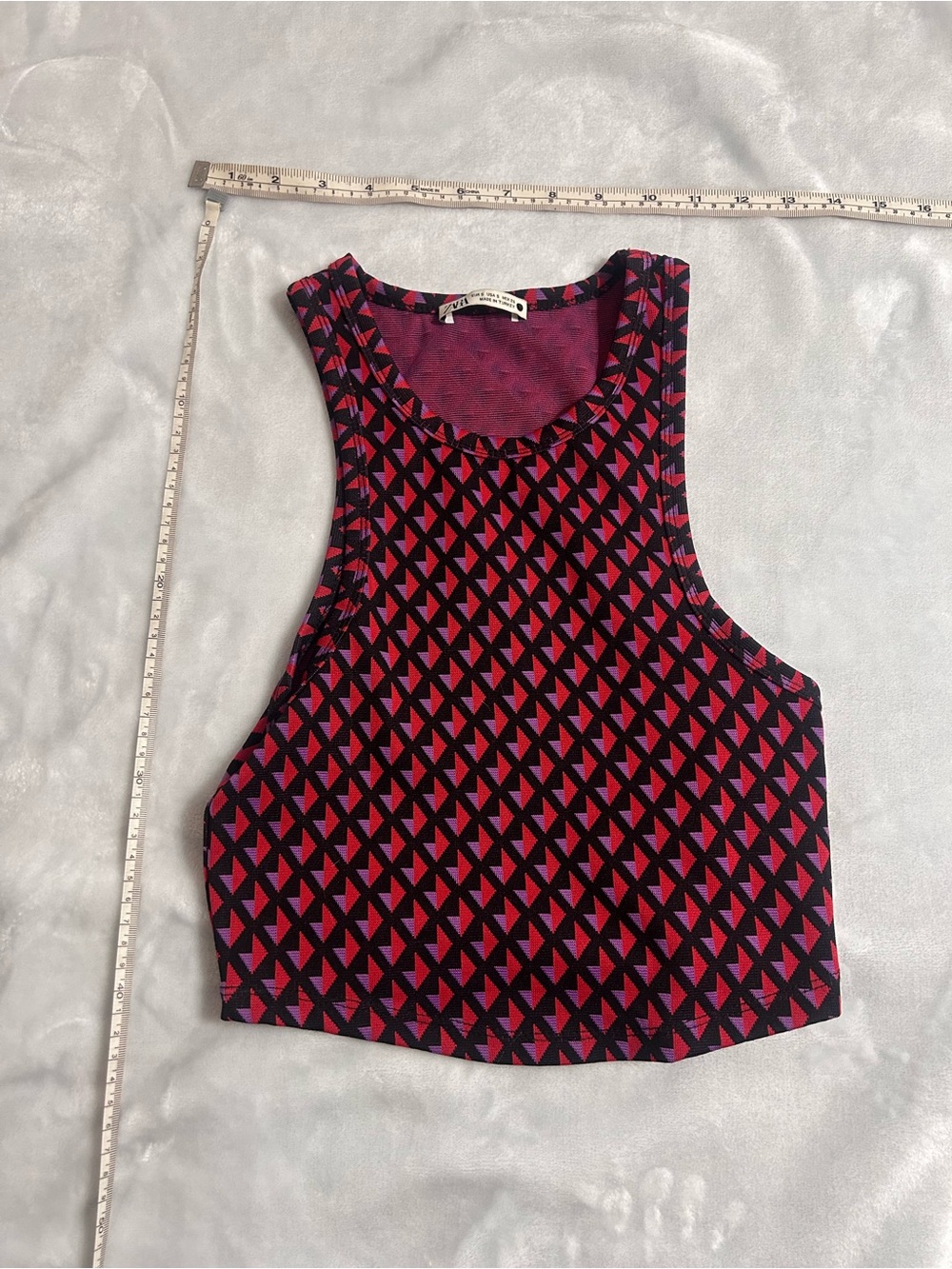 Zara Black and Pink Geometric Crop Tank